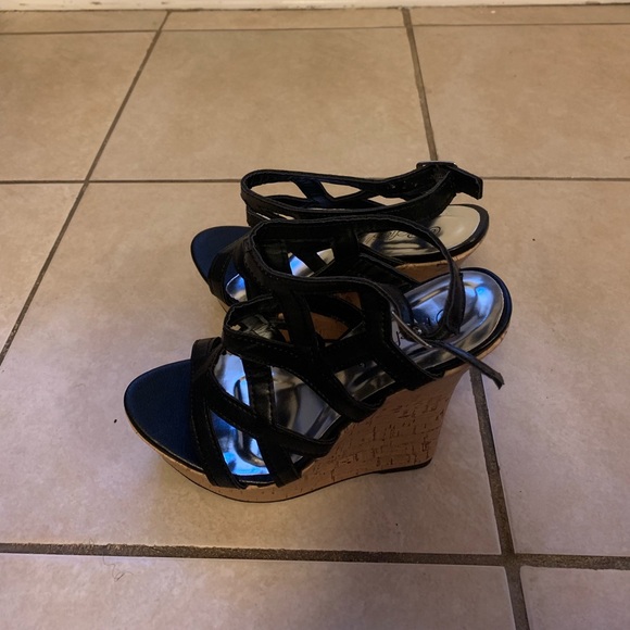 Wedges - Picture 4 of 4